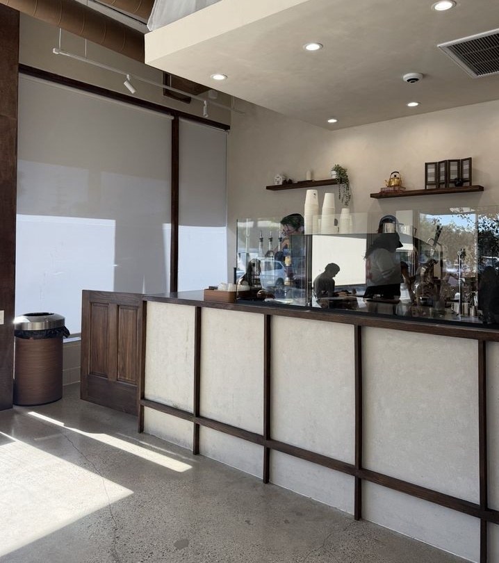 The counter, seen from the door.